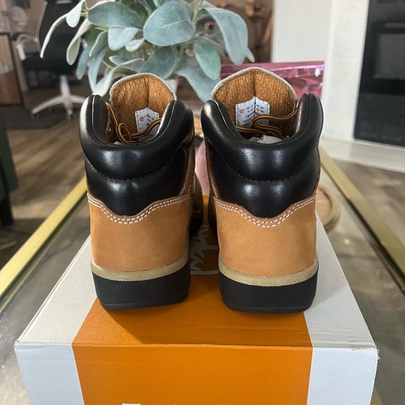 Timberland Kids Wheat Field Mid Boot - Picture 2 of 8